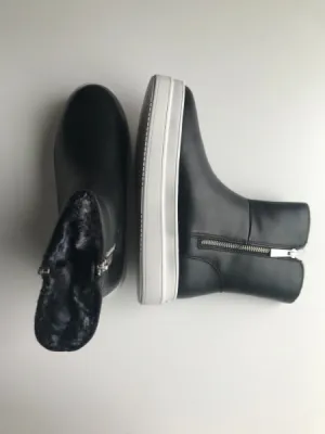 J/Slides Tristan Leather Boot